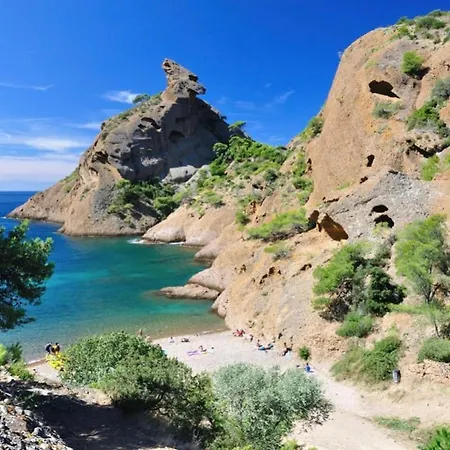 Villa Les Amandiers Λα Σιοτά